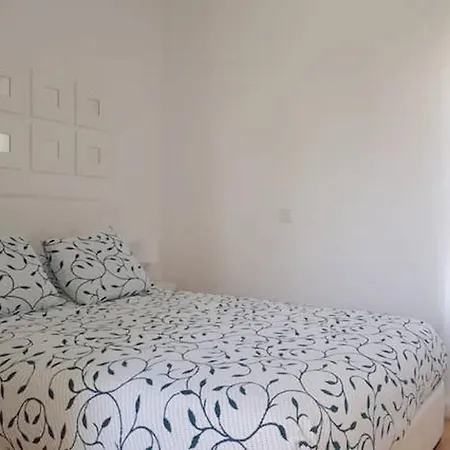 Holiday Rua Dos Curvais - 3 *